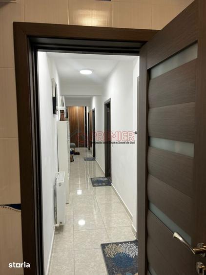 Apartament cu 3 camere, mobilat în Berceni