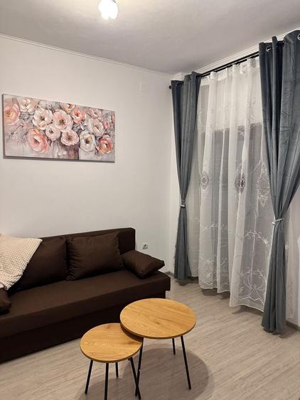 Casă cu 2 camere cu Teren 15 Mp în Central