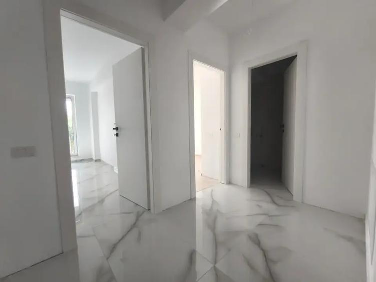 Apartament cu 2 camere decomandat în Theodor Pallady