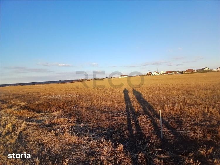 Teren de 500 mp, în Nojorid