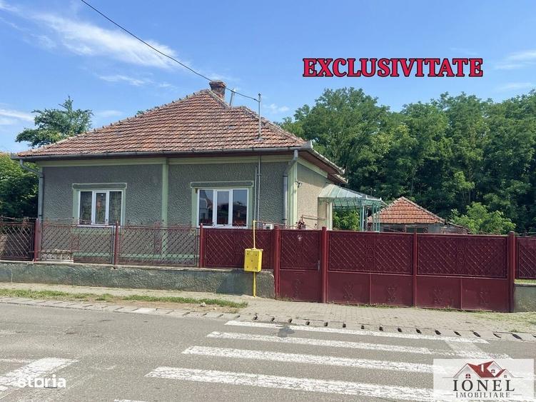Casă cu 3 camere cu Teren 1138 Mp în Teiu