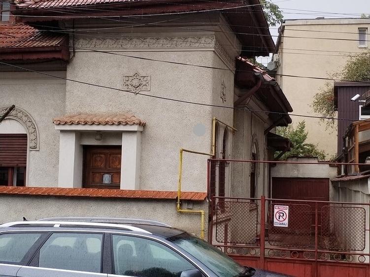 Casă individuală cu 4 camere cu Canalizare în Floreasca
