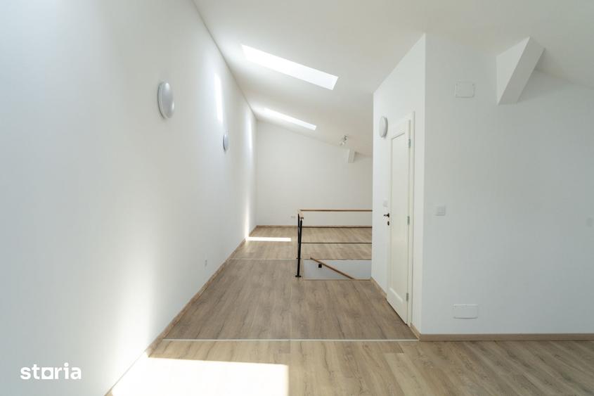 Casă cu 6 camere semidecomandat cu Teren 100 Mp în Gheorgheni
