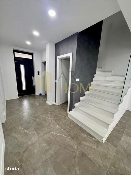 Casă cu 4 camere cu Teren 416 Mp în Păulești