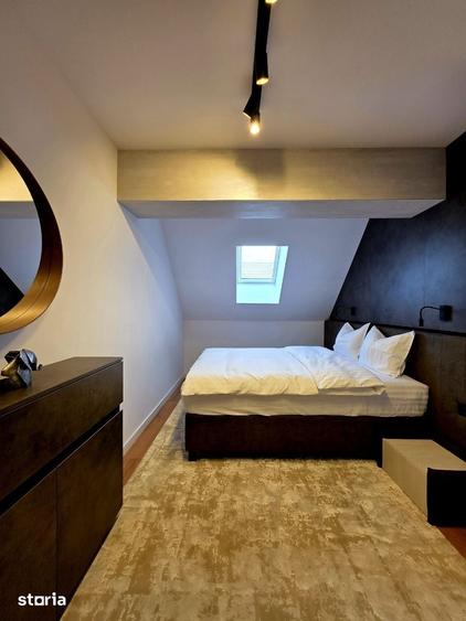 Apartament cu 4 camere în Tractorul