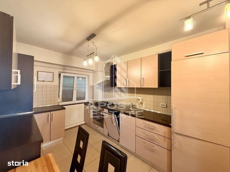 Apartament cu 3 camere decomandat în Dumbrăvița