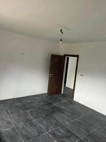 Casă cu Teren 1500 Mp în Poiana