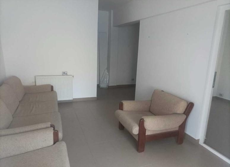 Casă cu 3 camere în Coman