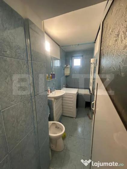 Apartament cu 2 camere semidecomandat în Micro 6