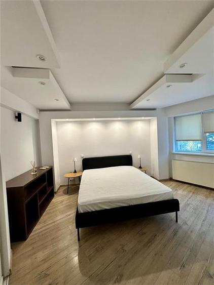Apartament cu 4 camere decomandat, mobilat în Herăstrău