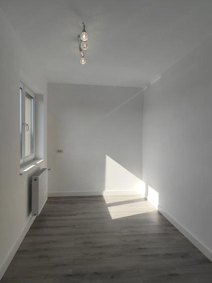 Apartament cu 6 camere în Nufărul
