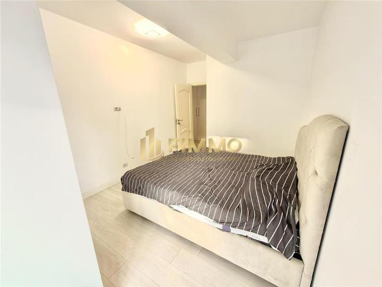 Apartament cu 2 camere semidecomandat în Ipotești