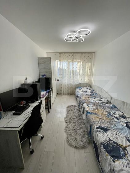 Apartament cu 3 camere decomandat, mobilat în Central