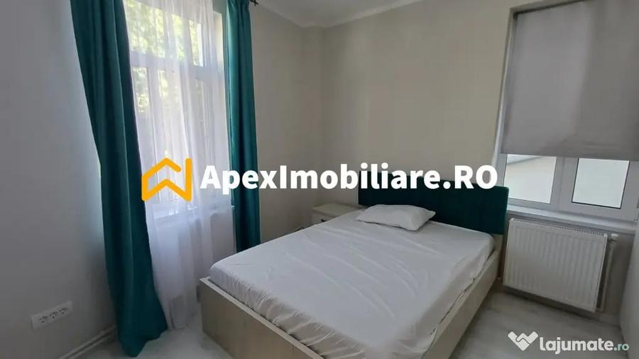 Apartament cu 3 camere semidecomandat în Moșilor