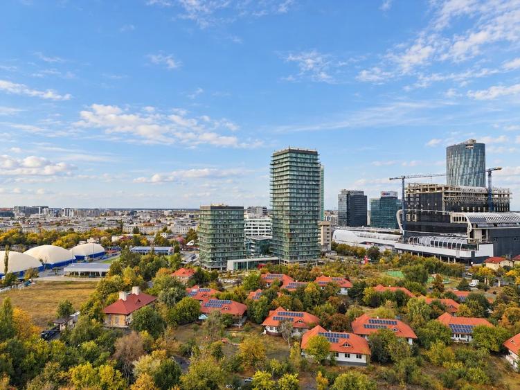 Apartament cu 4 camere decomandat în Floreasca