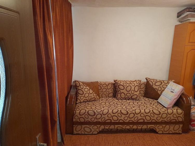 Casă cu 4 camere în Războieni