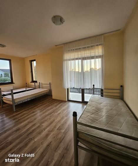 Casă cu 5 camere cu Teren 500 Mp în Central