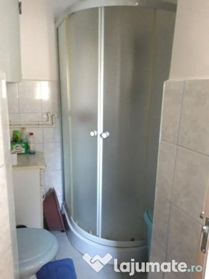 Casă cu 3 camere decomandat cu Teren 70 Mp în Central