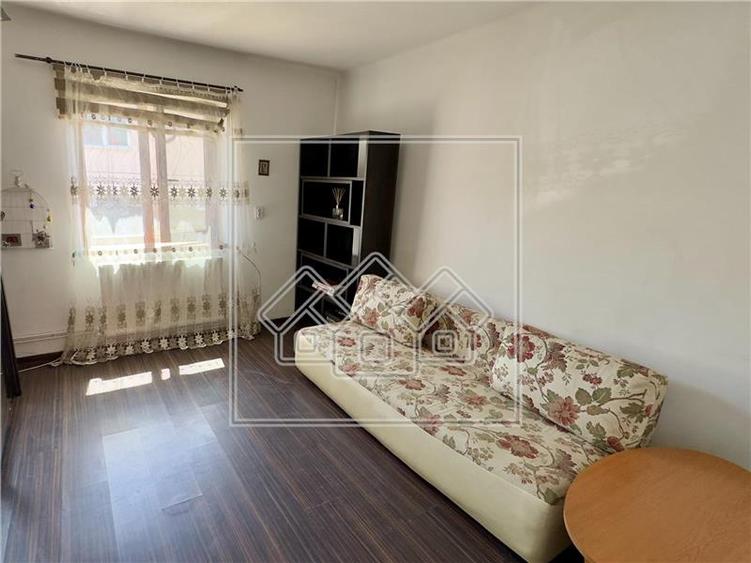 Casă individuală cu 3 camere cu Teren 80 Mp în Șura Mare
