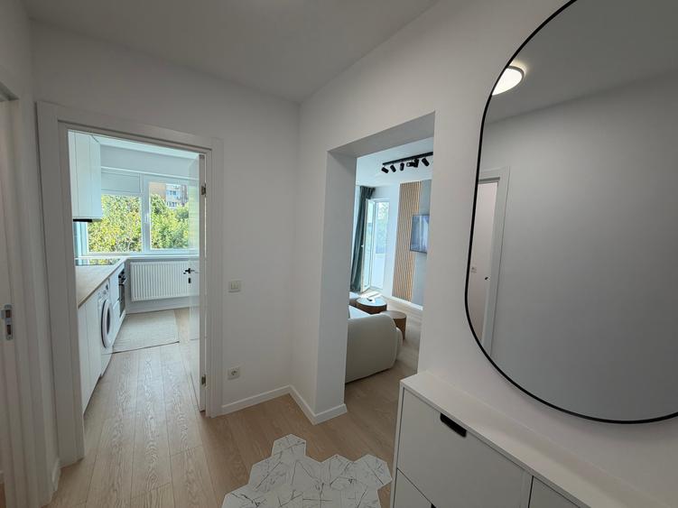 Apartament cu 2 camere decomandat în Drumul Taberei