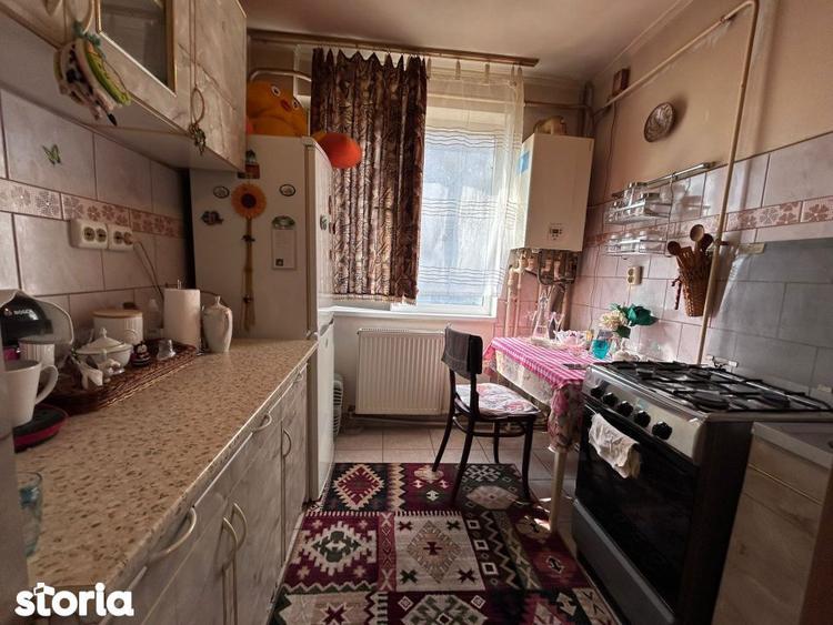 - Apartament 2 camere, Etaj 1, zona Hristo Botev , Locuibil. - 5