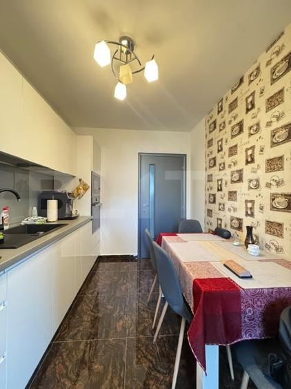 Apartament cu 3 camere semidecomandat, mobilat în Florești