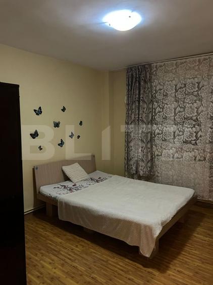 Apartament cu 3 camere decomandat, mobilat în Central