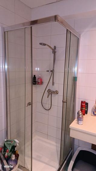 Apartament cu 3 camere în Vitan