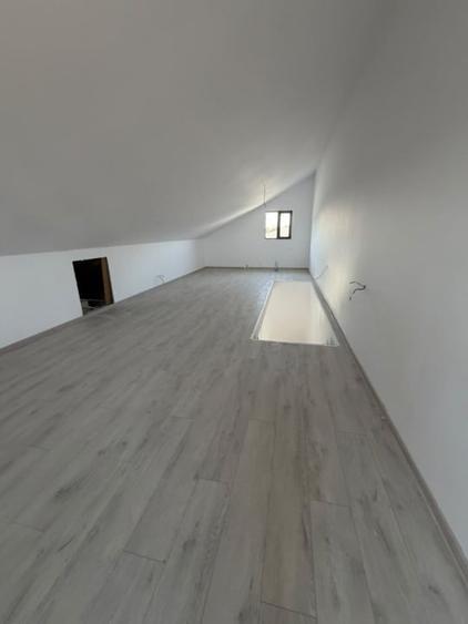 Duplex cu 5 camere cu Canalizare în Bragadiru