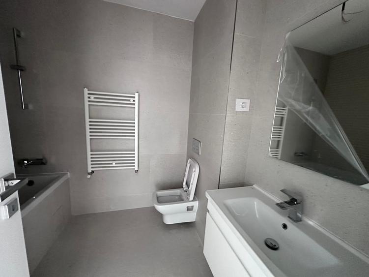 Apartament cu 2 camere în P-ta Presei Libere