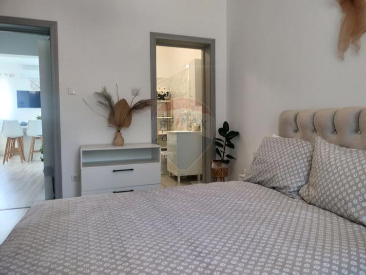 Casă cu 3 camere cu Teren 256 Mp în Nazna