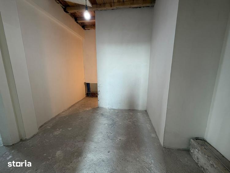 Casă cu 4 camere cu Teren 250 Mp în Vânători