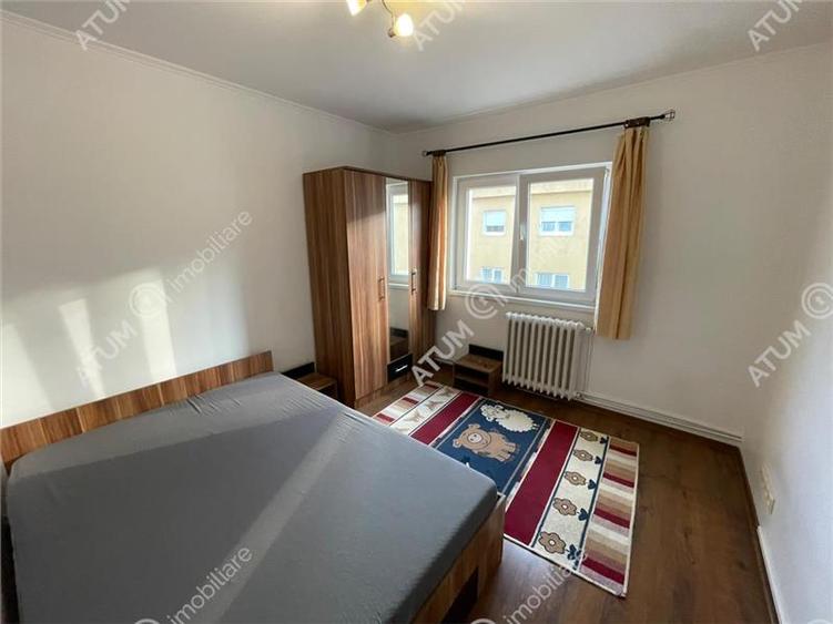 Apartament cu 3 camere decomandat, mobilat în Vasile Aaron