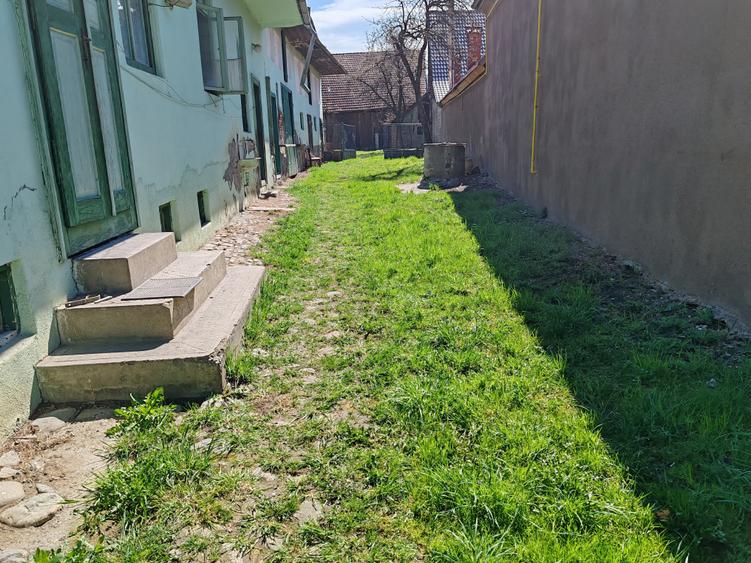 Casă individuală cu 3 camere cu Teren 1300 Mp în Tărlungeni