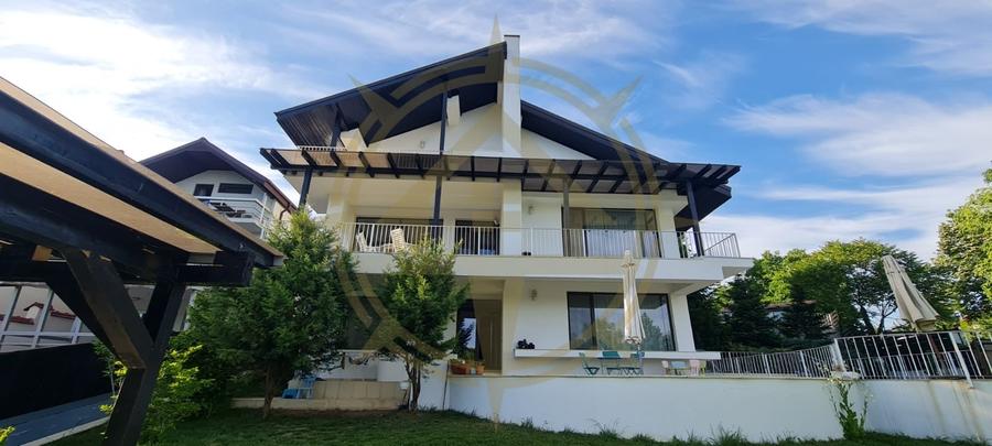 Casă cu 10 camere cu Piscina în Snagov