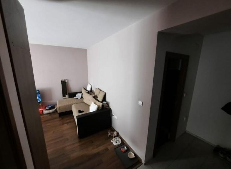 Apartament cu 2 camere în Florești