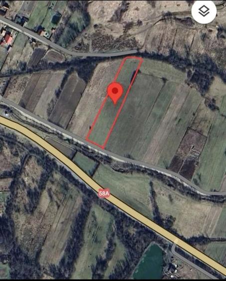 Teren de 8100 mp, în Ezeriș