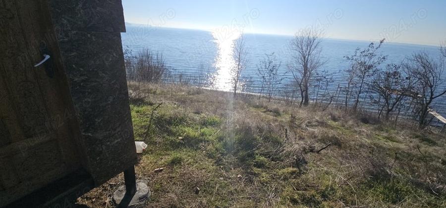 Teren de 868 mp, în Schitu
