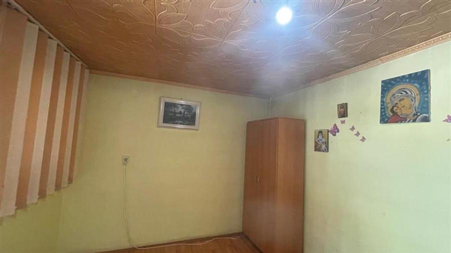 Casă individuală cu 4 camere cu Teren 270 Mp în Central