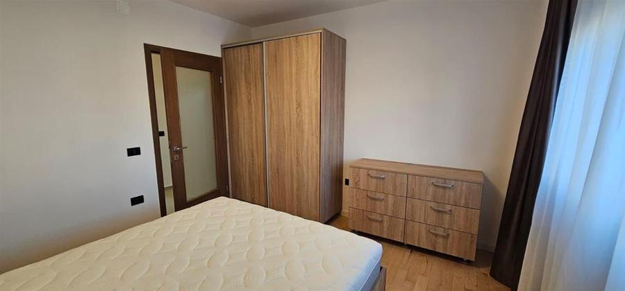 Apartament cu 2 camere decomandat, mobilat în Județean