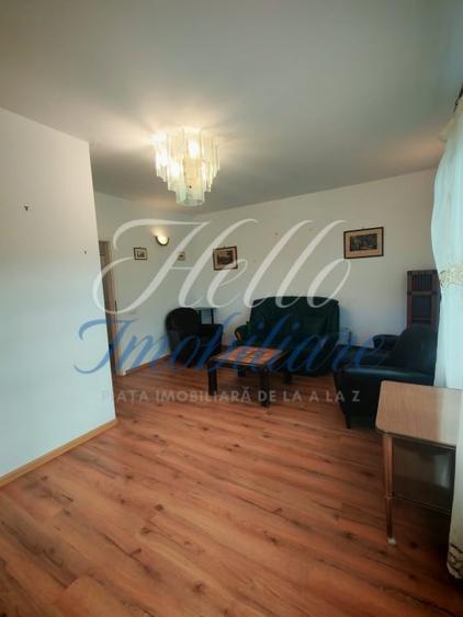 Apartament cu 3 camere semidecomandat în Zorilor
