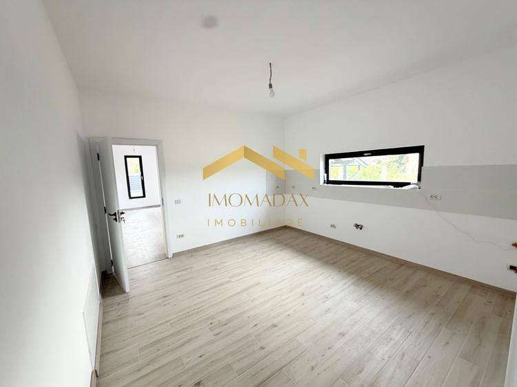 Casă individuală cu 4 camere cu Canalizare în Sânmihaiu Român