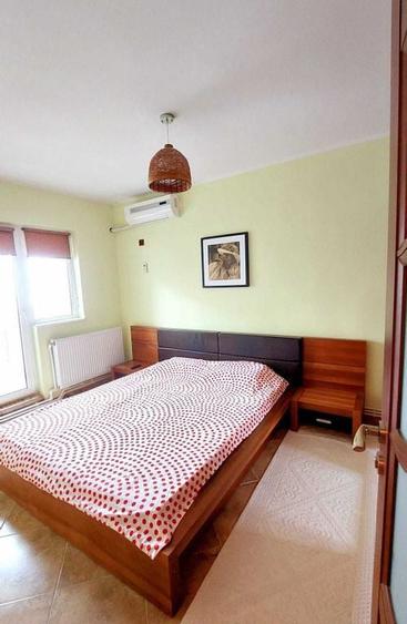 Apartament cu 3 camere decomandat în Micro 17