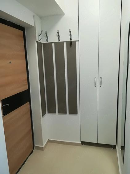 Garsonieră decomandată în Berceni