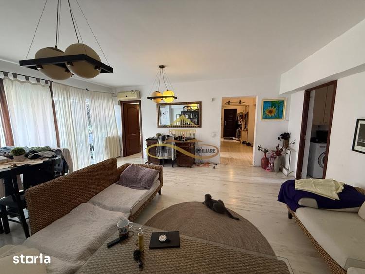 Apartament cu 4 camere decomandat în 9 Mai