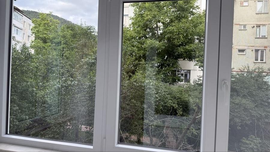 Apartament cu 2 camere decomandat în Exterior Vest