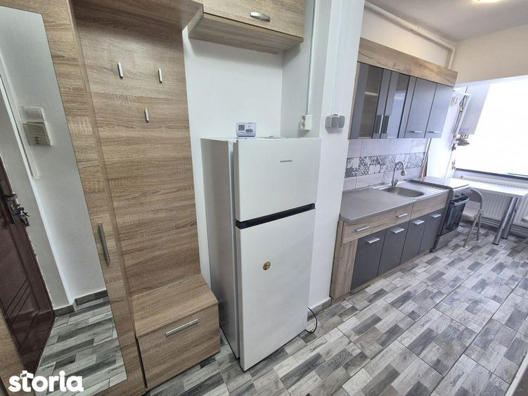 Inchiriere garsoniera decomandata zona Astra Str.Sitarului - 12