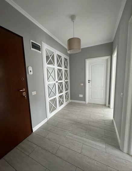 Apartament cu 2 camere decomandat în Dobroești