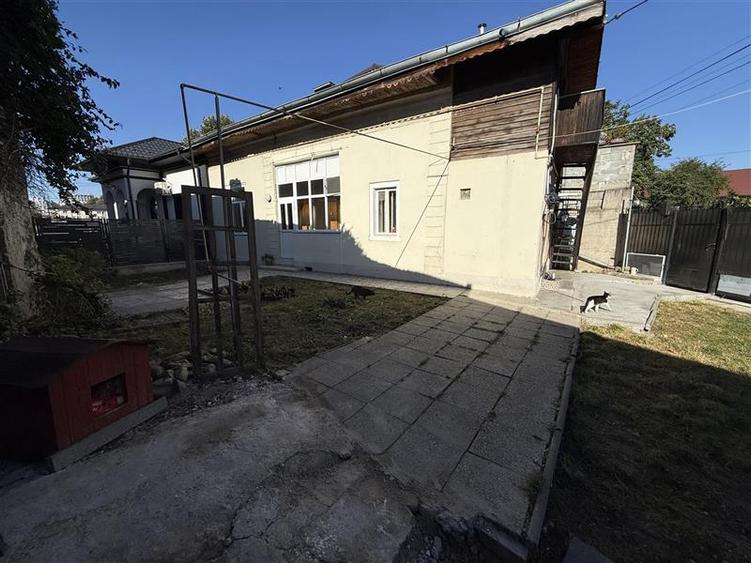 Casă cu 2 camere cu Canalizare în Unirii