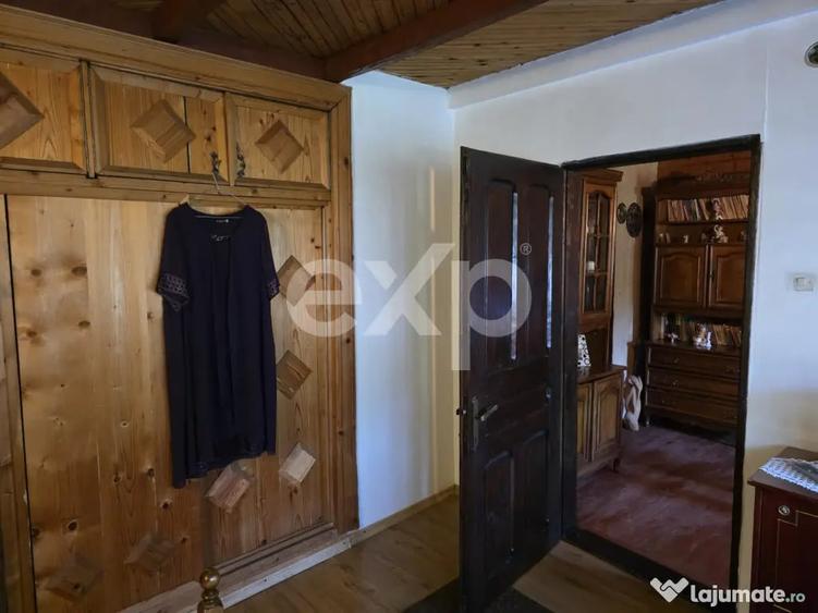 Casă cu 7 camere cu Teren 789 Mp în Voineasa